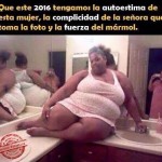 Que este año tengamos la autoestima de esta mujer, la complicidad de la que hace la foto y la fuerza del mármol