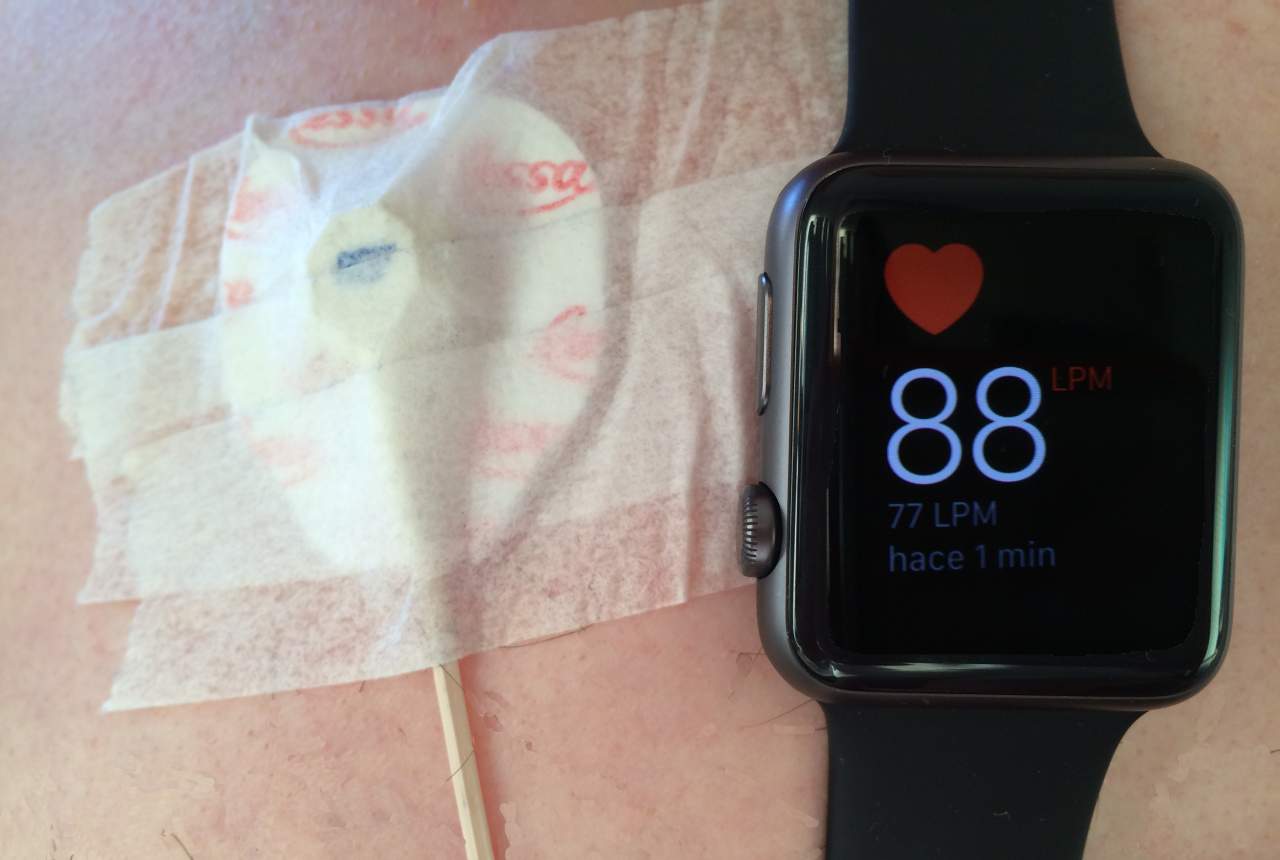 Pulsómetros y relojes inteligentes para medir la frecuencia cardíaca