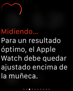 Apple Watch: para un resultado óptimo, el Apple Watch debe quedar ajustado encima de la muñeca