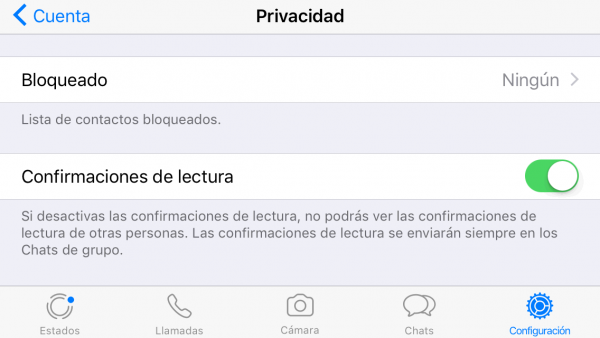 Cómo se desactiva el doble check azul (confirmación de lectura) en iPhone