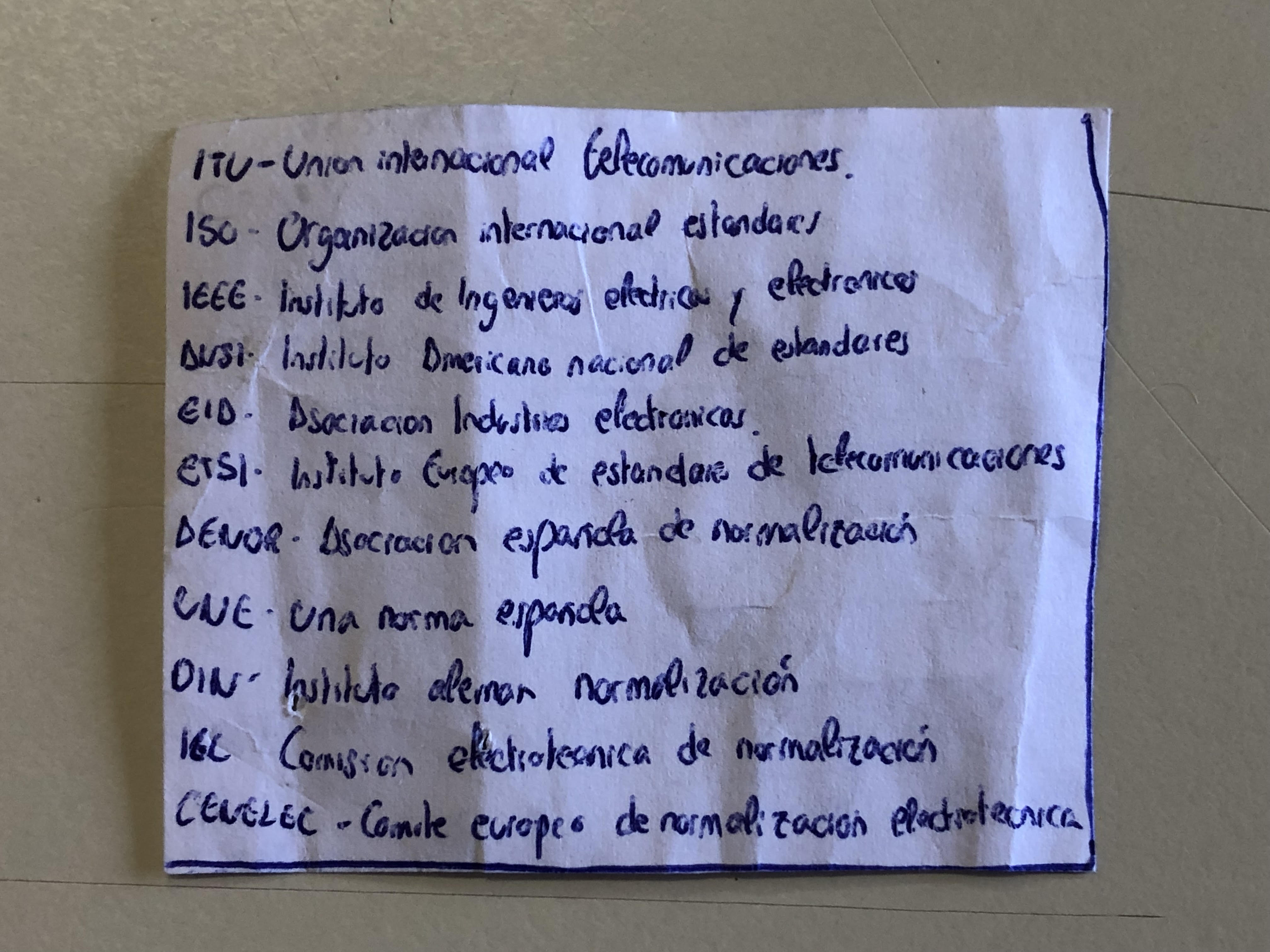 Os enseño la chuleta para copiar en exámenes definitiva - Forocoches