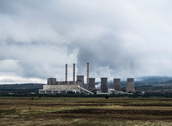 Industrias contaminantes - Ecología o Egología
